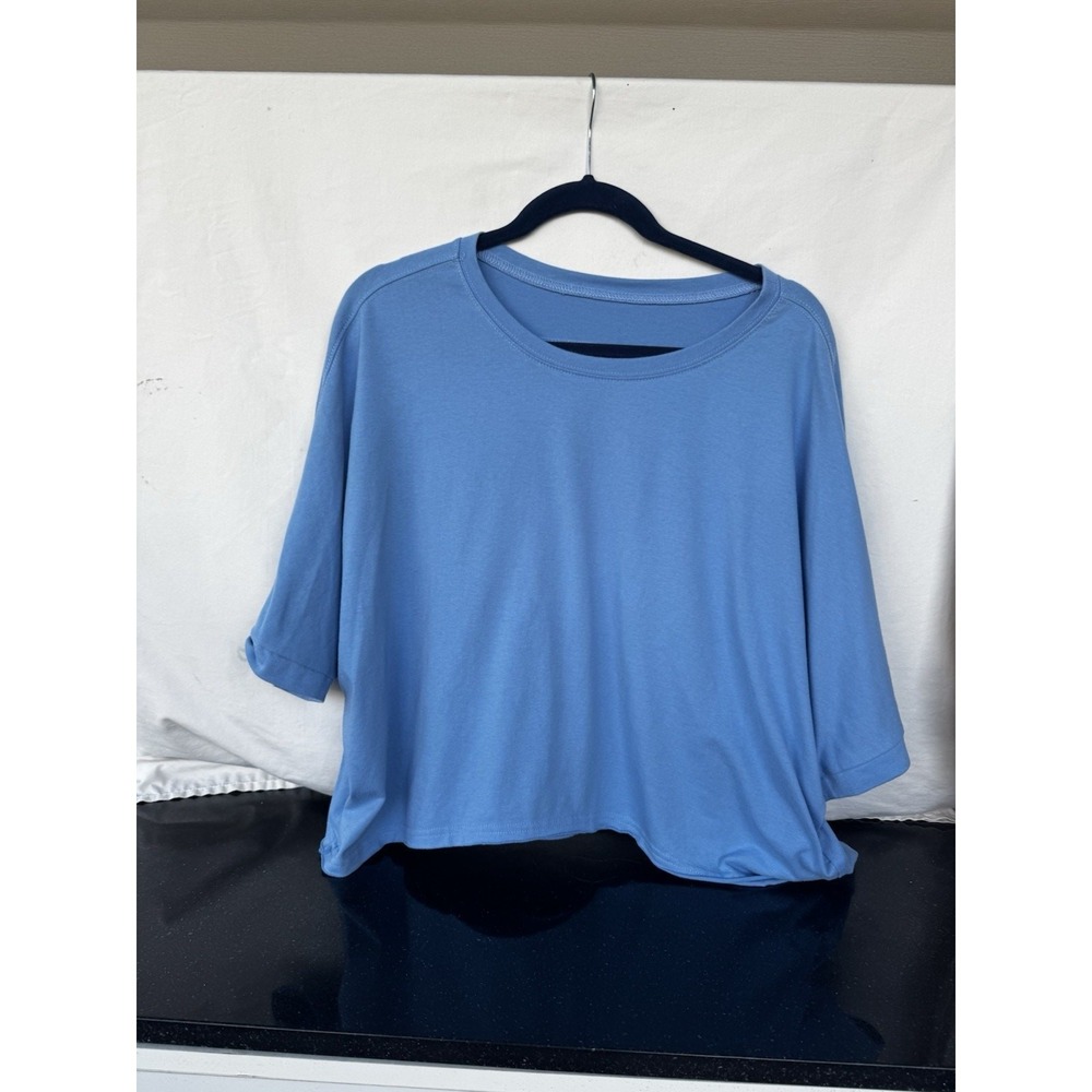 Lululemon All Yours Boyfriend Tee Relaxed fit powder blue Small Oversized